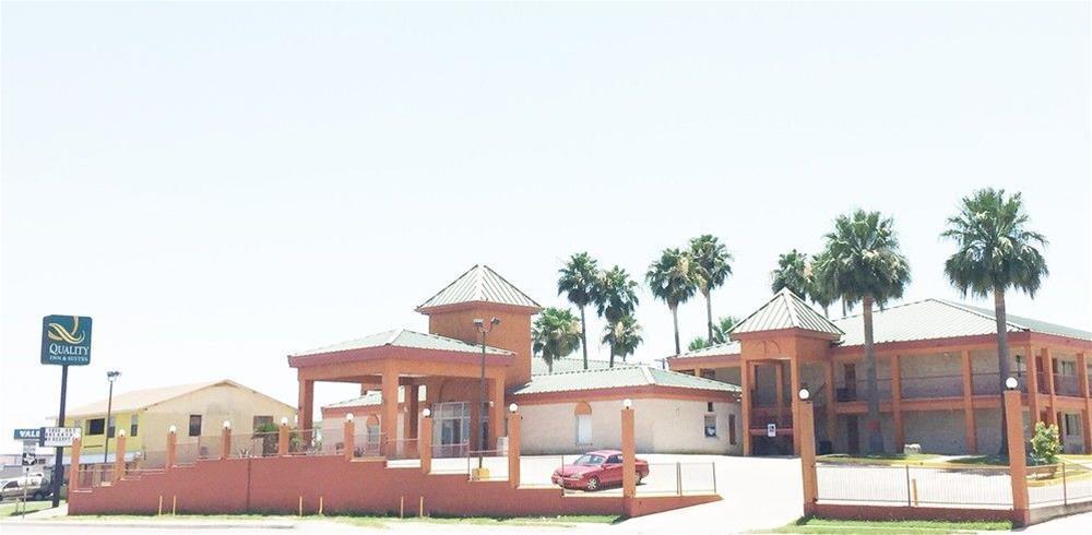 Econo Lodge Inn & Suites Eagle Pass Exterior photo